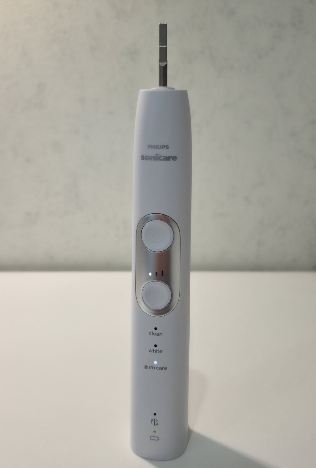 Электрическая зубная щетка Philips Sonicare ProtectiveClean 6100