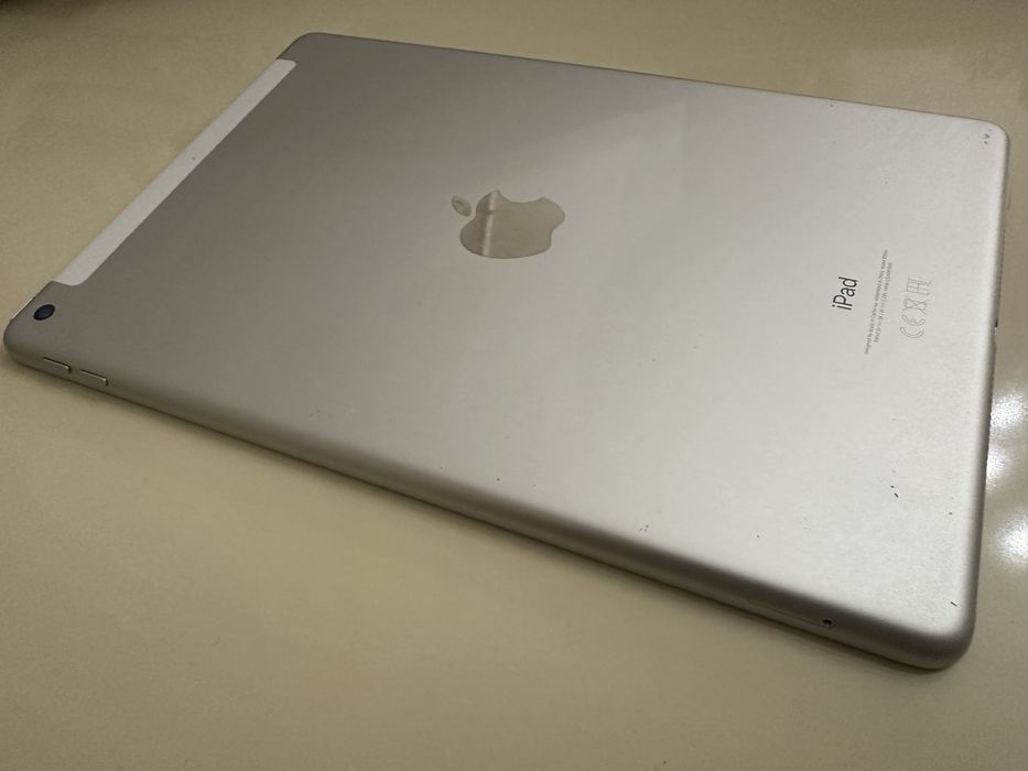 Планшет Apple iPad 9 10.2" 2021 Wi-Fi+LTE 64гб Silver