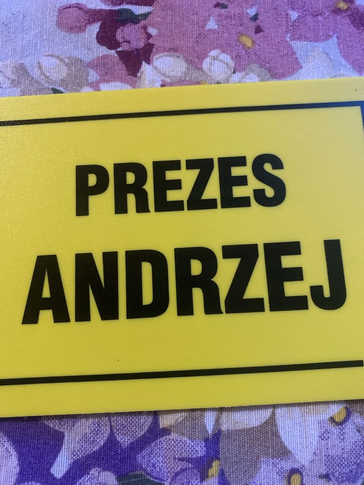 Tabliczka z imieniem Prezes Andrzej