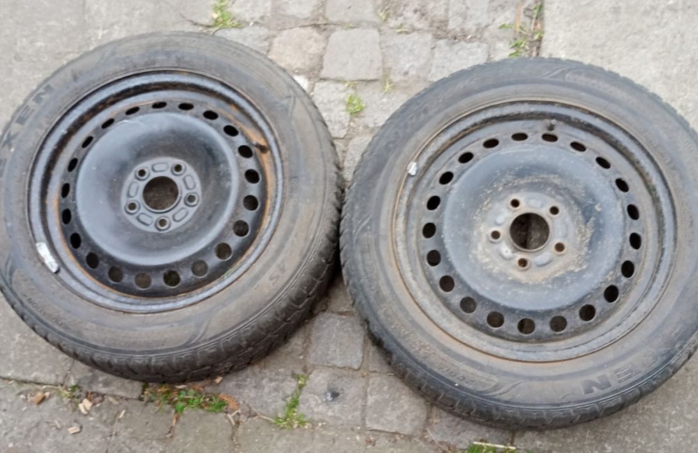Dwa kompletne koła ford 16