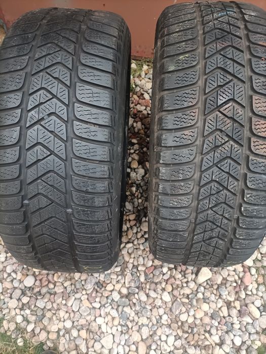 225/50/17 opony zimowe Pirelli