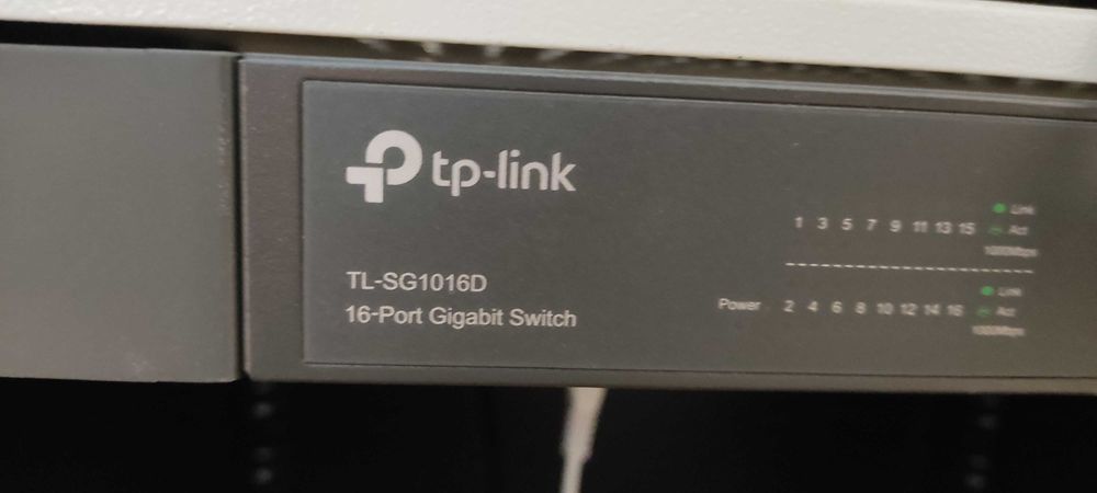 switch tp-link TL-SG1016D 16 portów