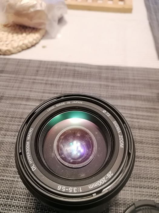 Lente Sigma 28-200