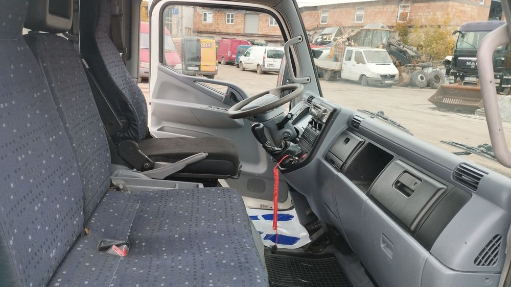Mitsubishi Canter Fuso Doka skrzynia