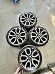 Оригинальные колеса Rangr Rover r22 с резиной 275/40/22 michelin ps4s