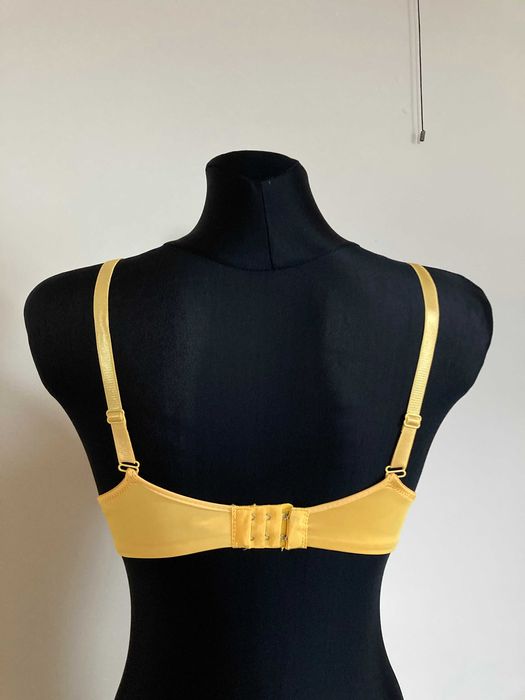 Biustonosz bezszwowy. Kolor ŻÓŁTY