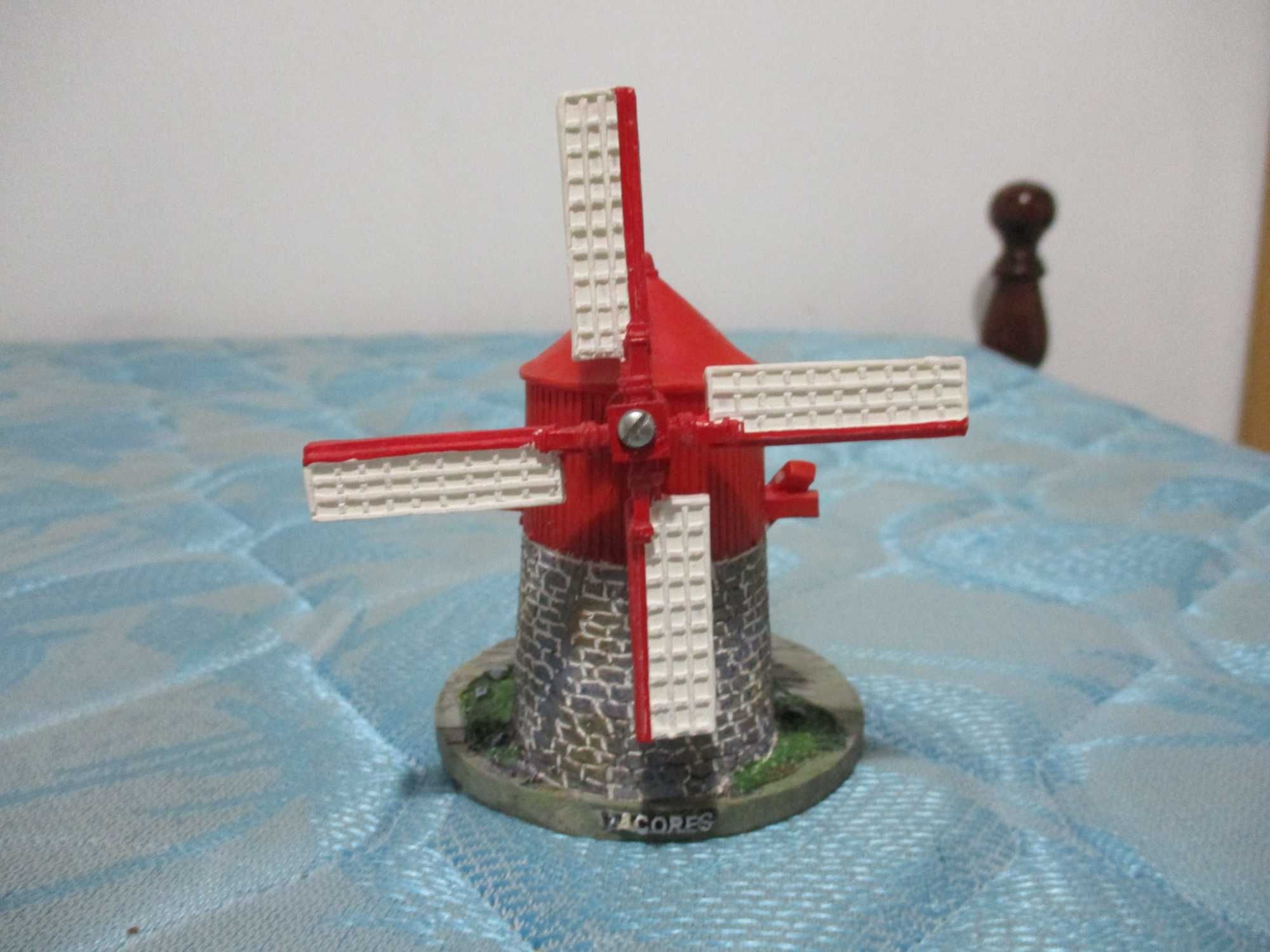 moinhos tradicionais das ilhas faial e pico-açores