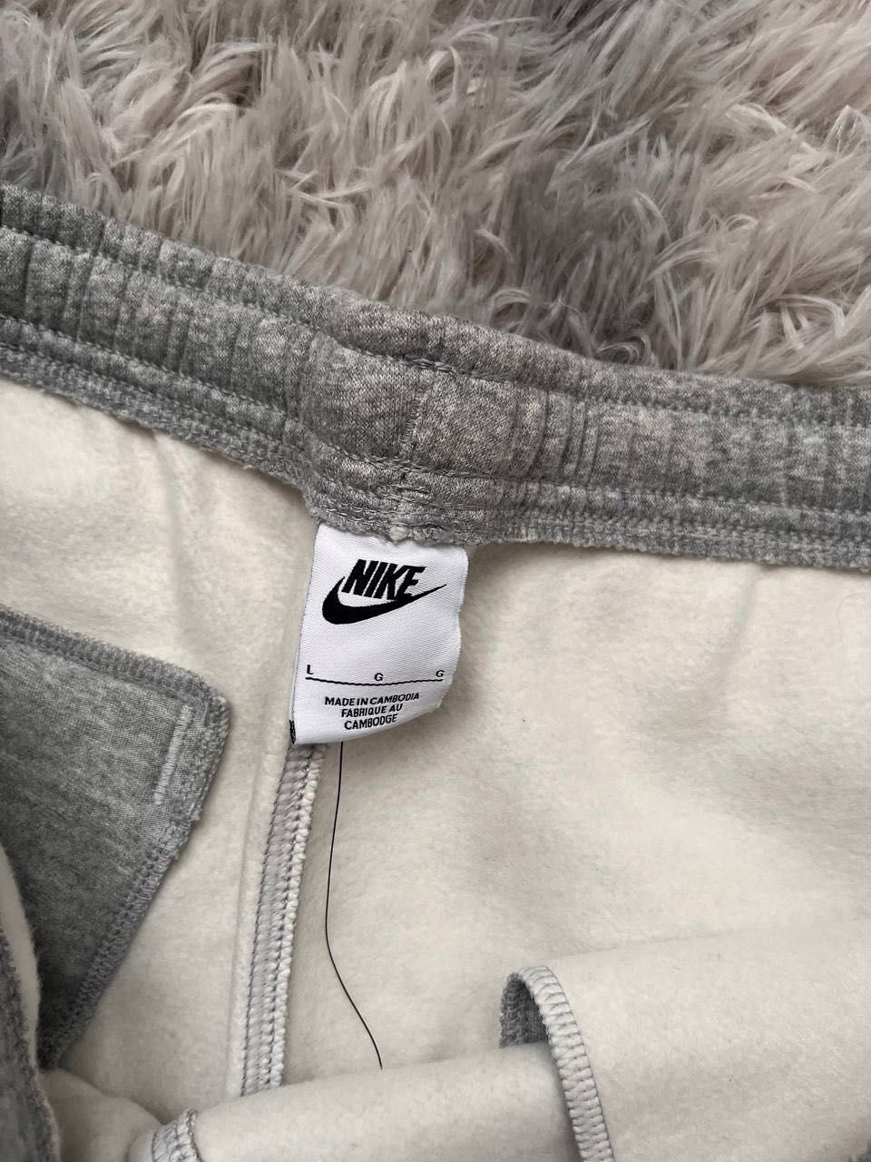 Штаны Nike Широкие