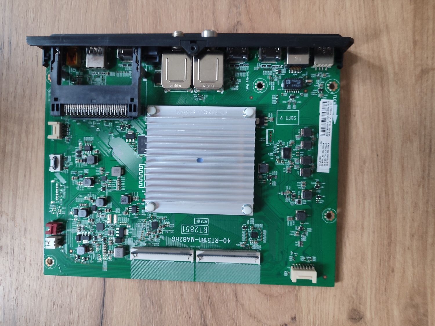 Zestaw sprzętu dla telewizora Thomson 55ue6400