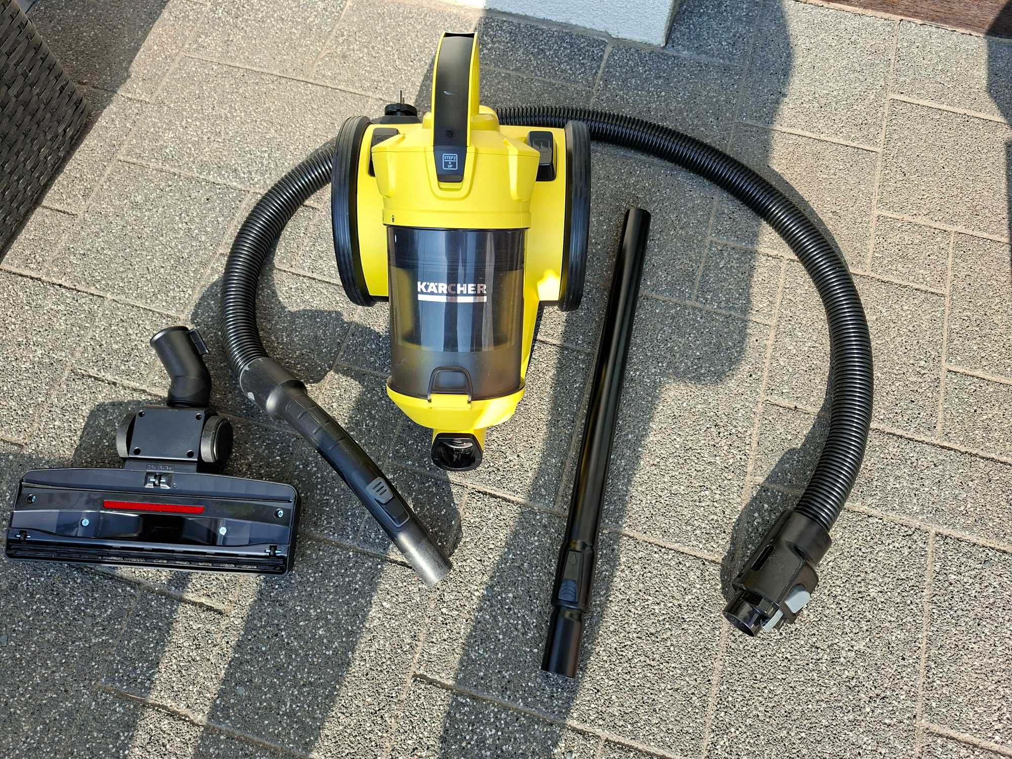 Odkurzacz bezworkowy KARCHER VC 3