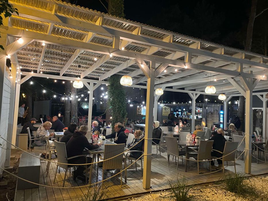 2 kontenery gastronomiczne, WC, Altana, Magazyn