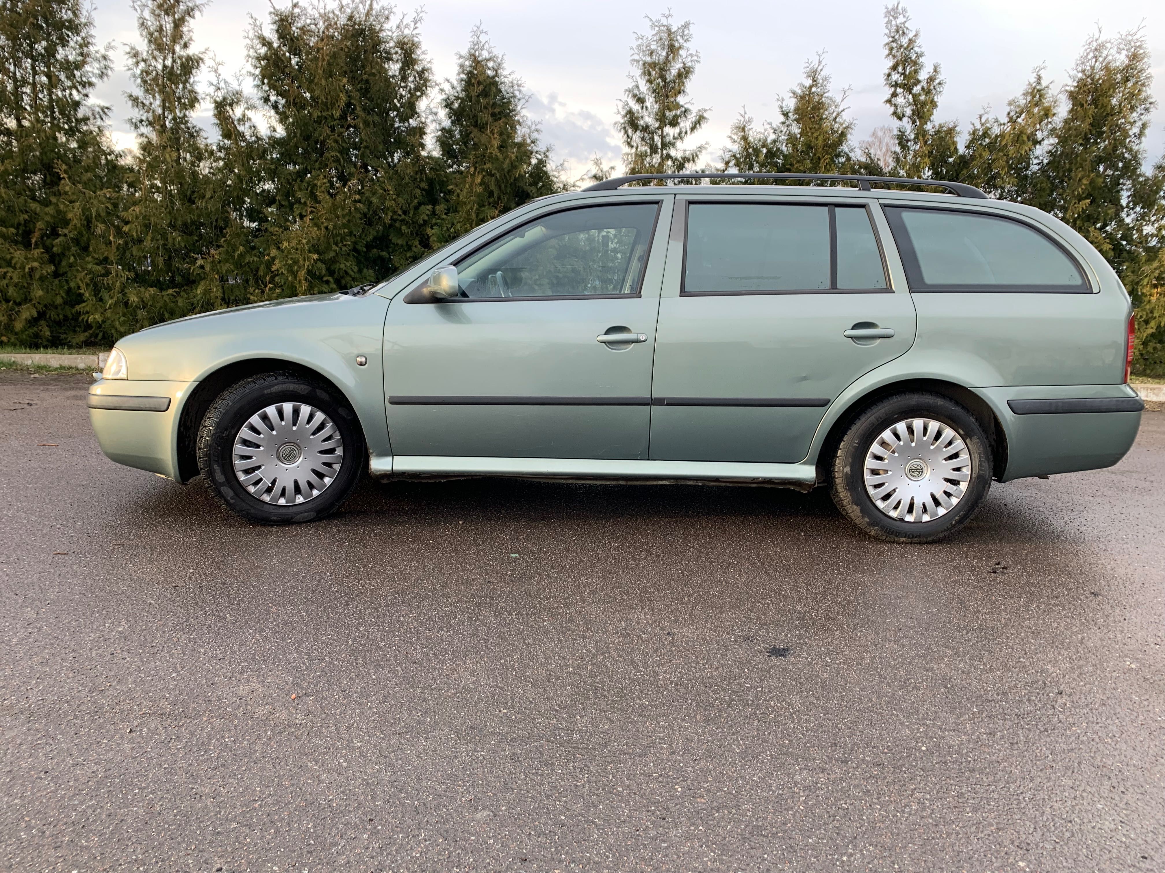 Skoda Octavia 2003 1.6 бензин