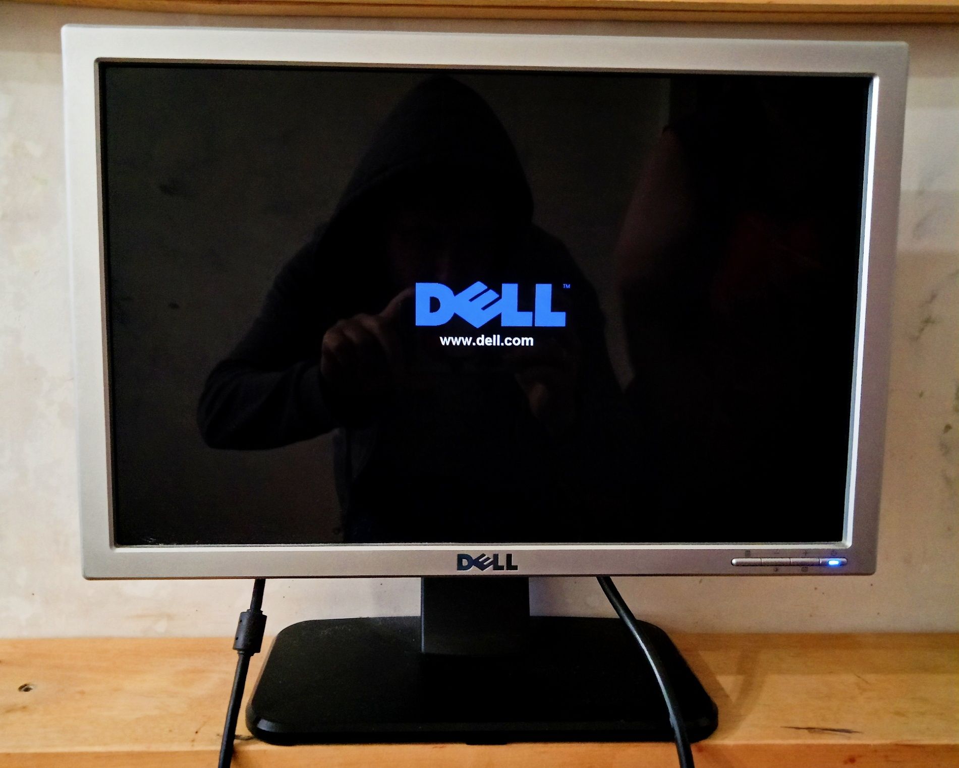 Монитор Широкоэкранный ЖК-дисплей Dell SE178WFPc 17-дюймовый