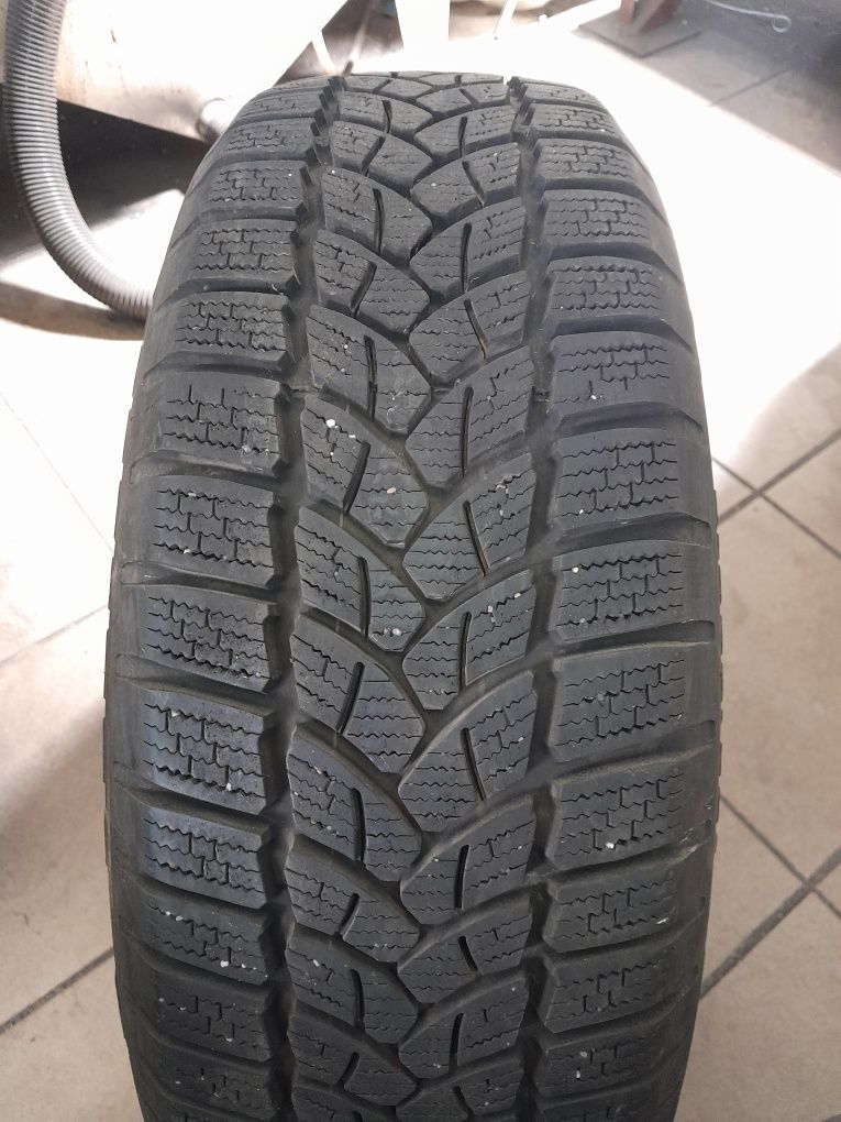 Opona 185/60r15 84t Firestone WinterHawk 3, zima 1 szt pojedyncza