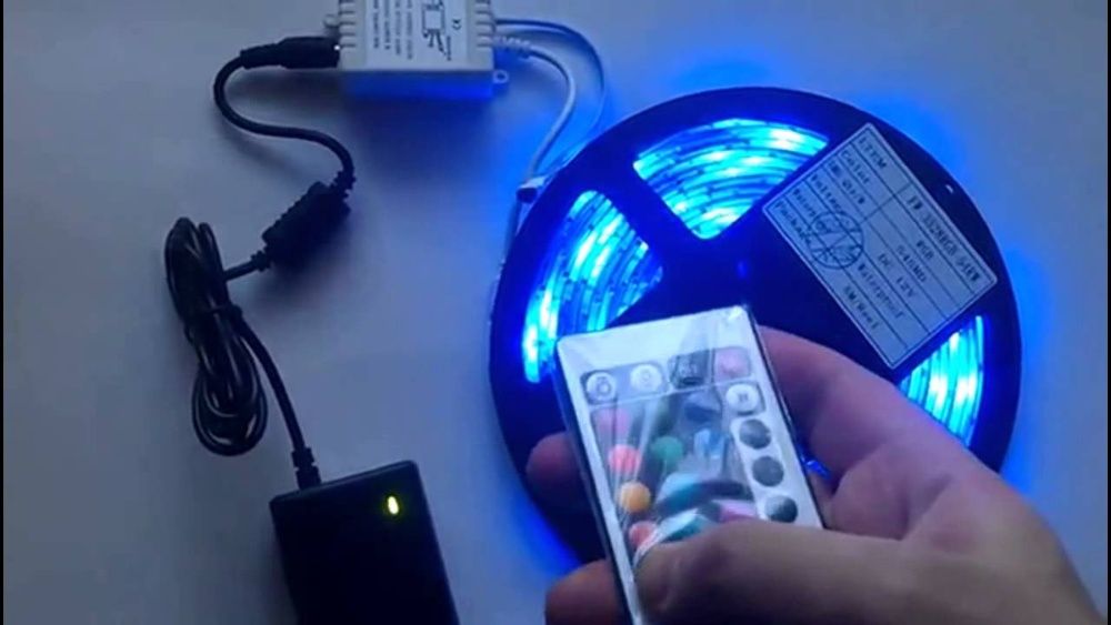 Цветная Комплект светодиодной ленты 3528 RGB  5 м с пультом