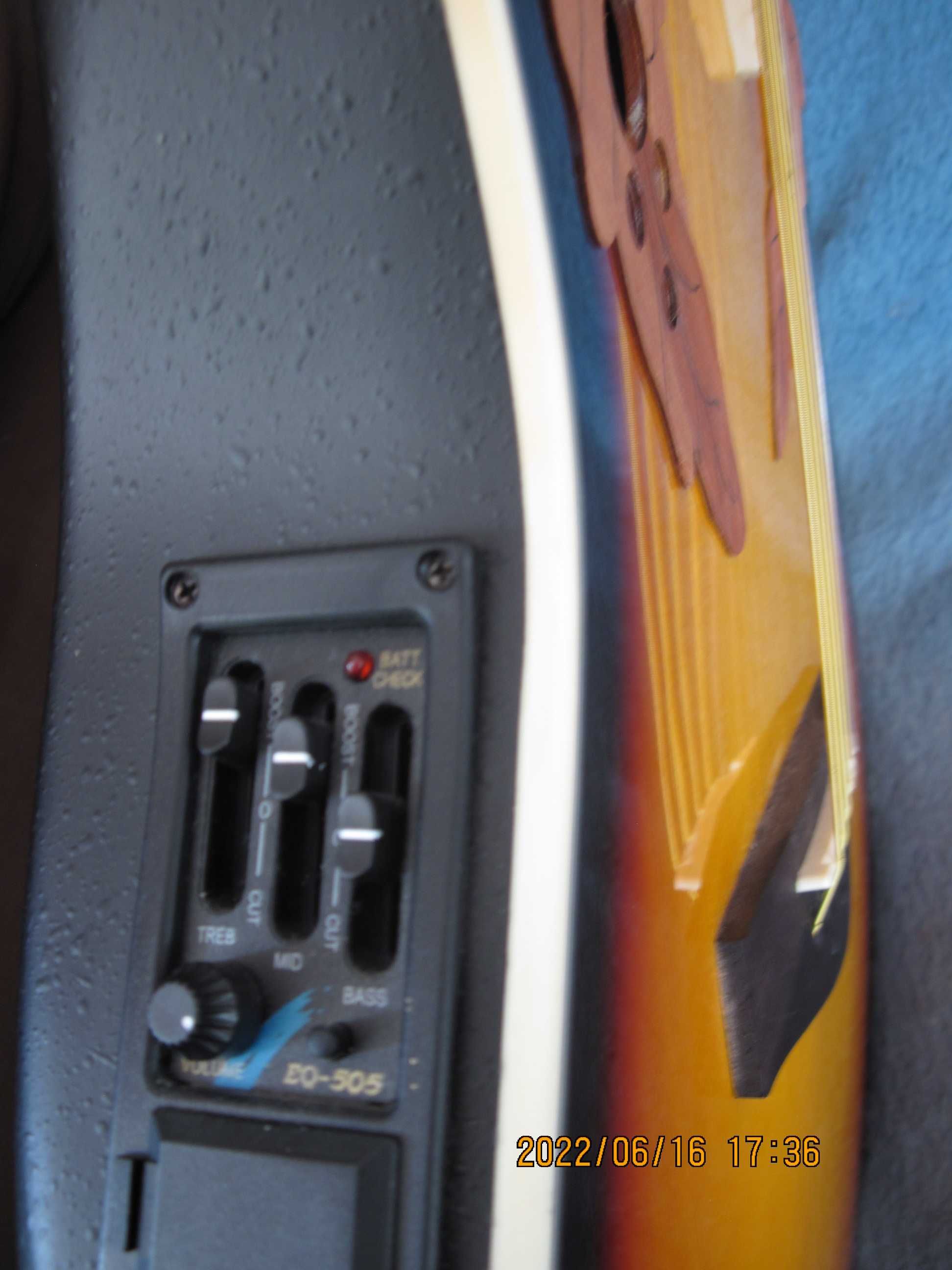 Gitara elektroakustyczna Harley-Benton.