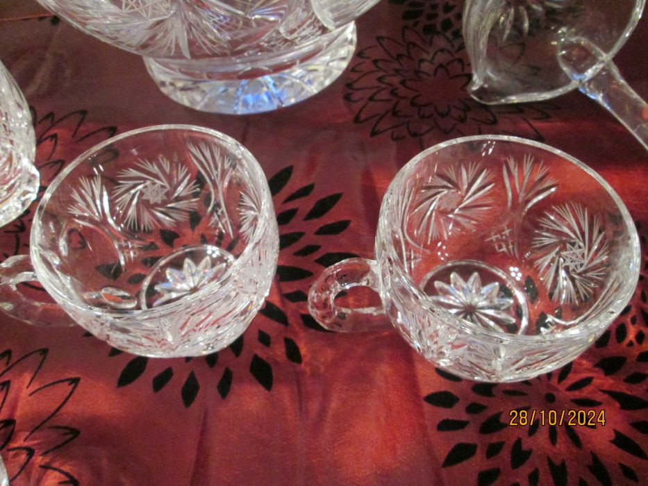 Kryształowa waza do pończu z 12 szt szklaneczkami i łyżką