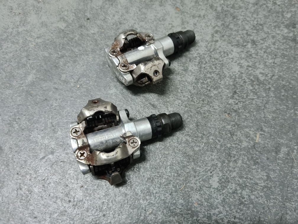 Pedais de encaixe Shimano