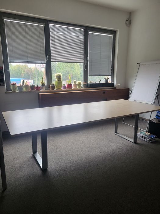 Stół konferencyjny, używany