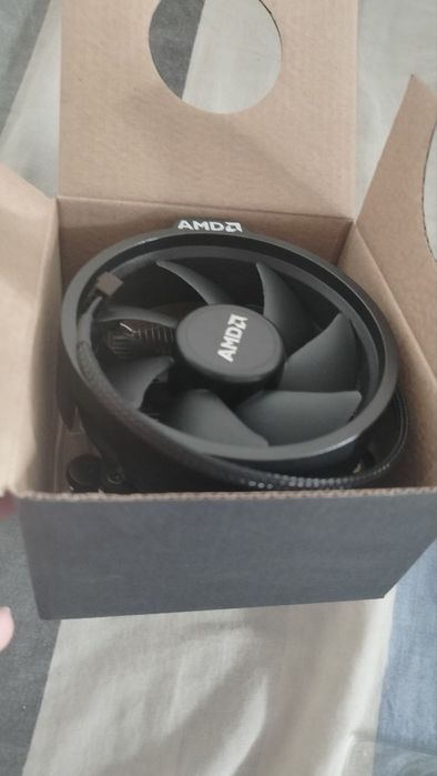 Продам кулер AMD am4