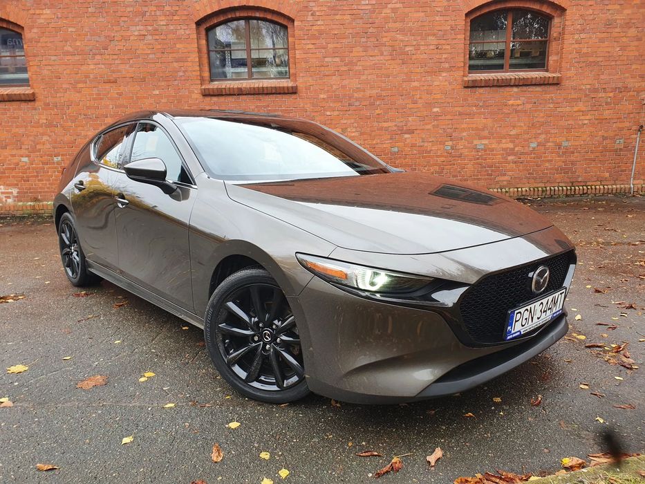 Mazda 3 * Aktywny tempomat* BOSE * Head-up * Kamera * GetHelp