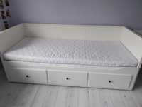 Białe Drewniane łóżko Ikea Hemnes