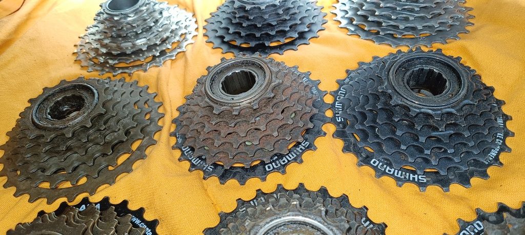 Carretos Shimano para bicicleta
