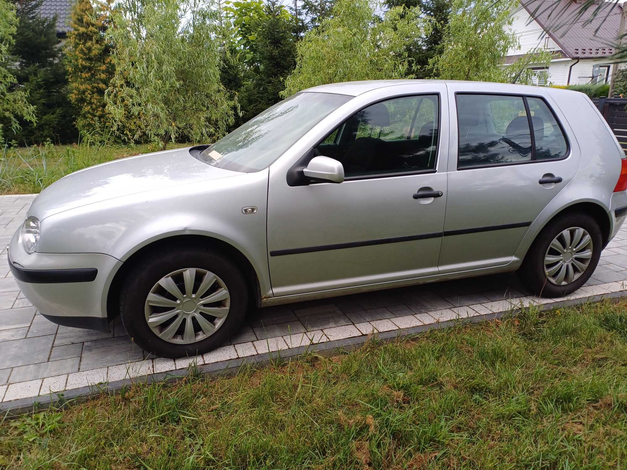 Golf 4 1.6 16V 2000r.
