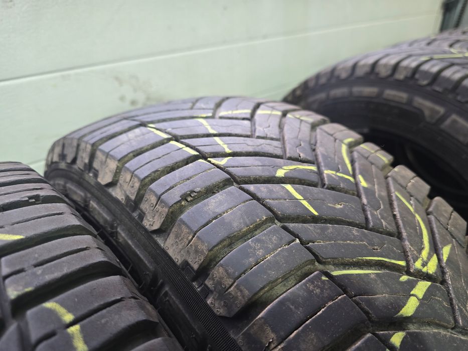 Michelin Agilis Crossclimate 215/65R16C 109/107T 6,5mm 4X 21R
