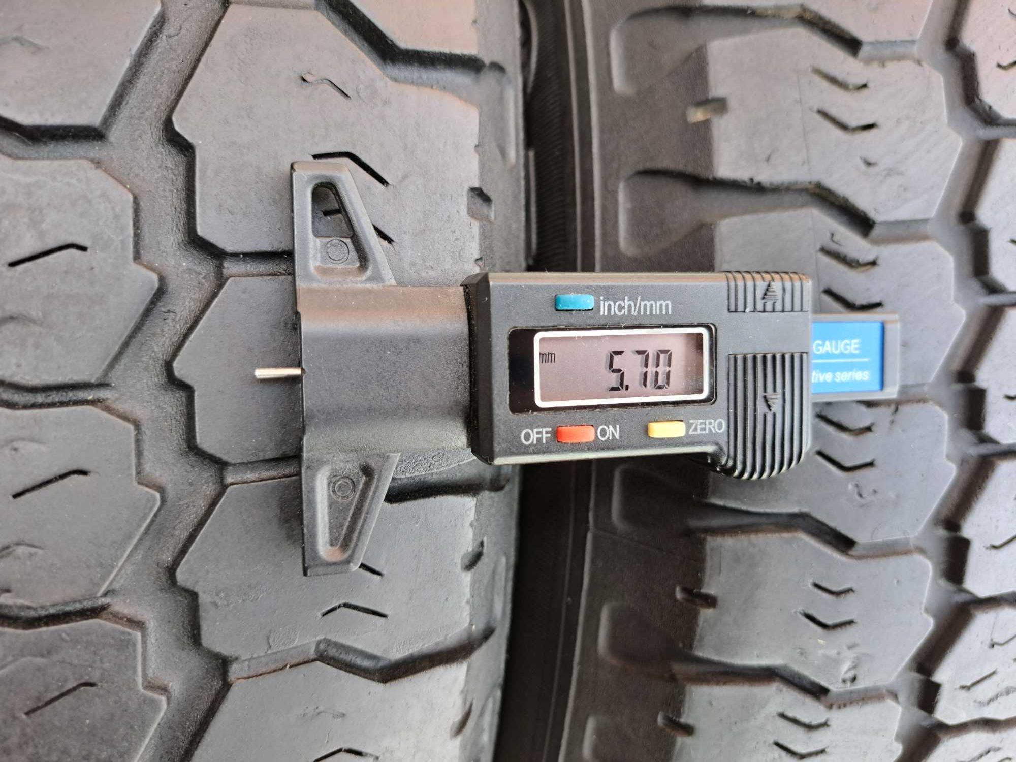 Opony Całoroczne 215/65R16C Goodyear 215/65/16C 4szt Polecam!!