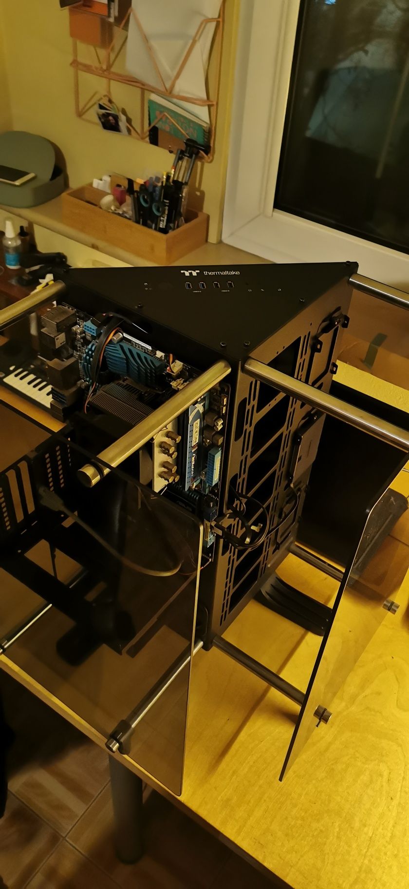 Okazja obudowa thermaltake core p90 z procesorem, ram i ssd z win 10