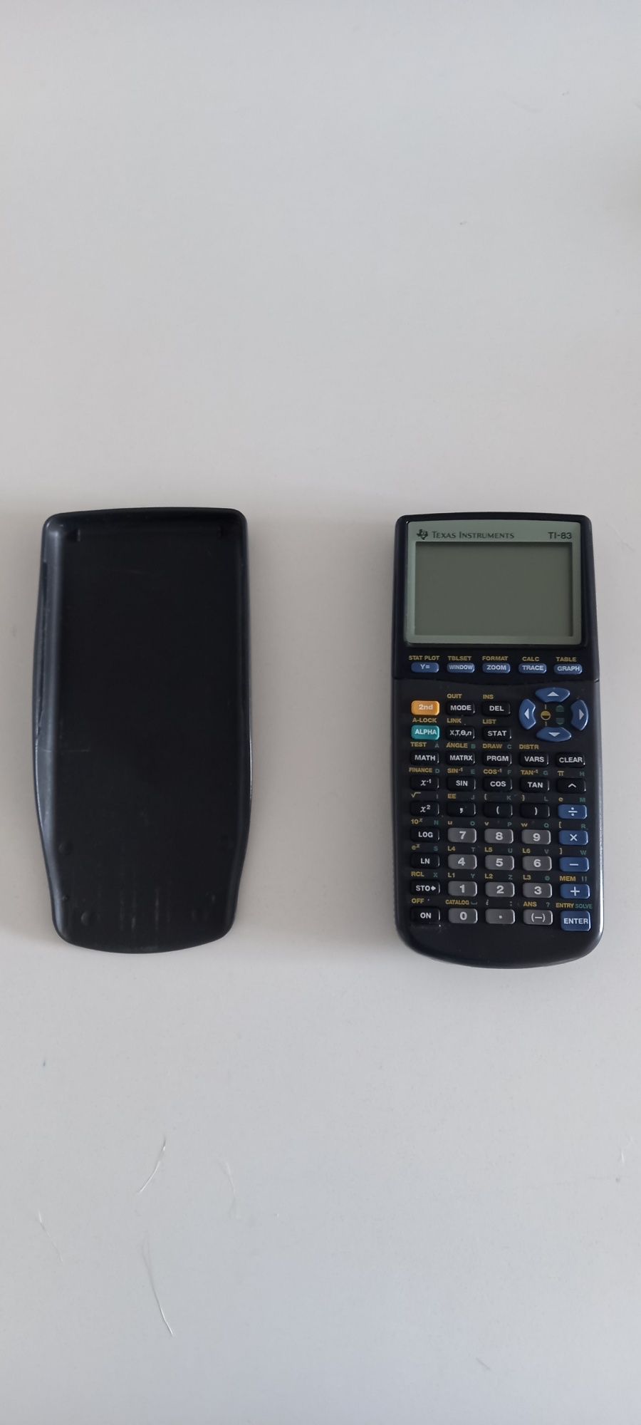 Calculadora Gráfica Texas Instruments TI-83