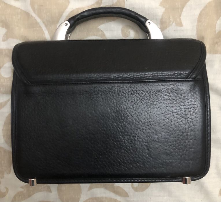 Портфель кожаный деловой