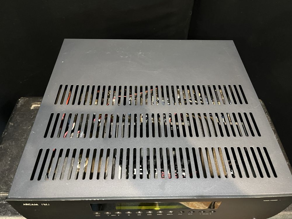 Arcam fmj avr400
