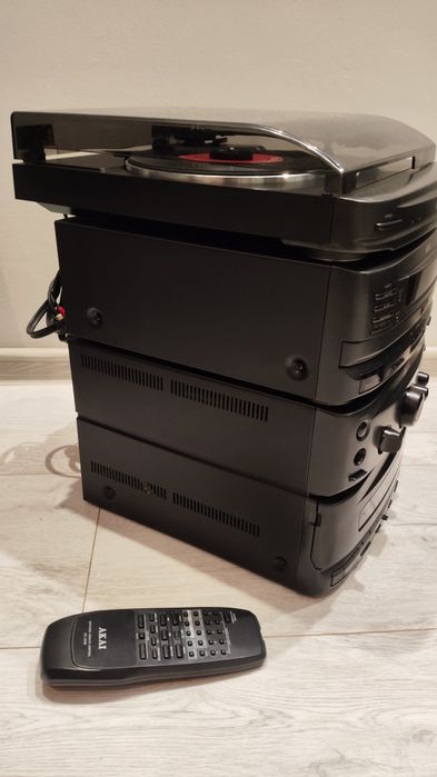 Wieża Akai AX-590 pilot i gramofon