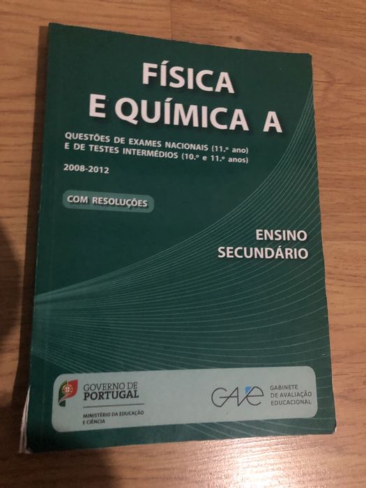 Livro de apoio exames nacionais fisica e quimica A