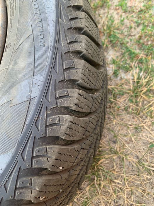 Покришки зимова гума  гума r15 195 65 goodyear