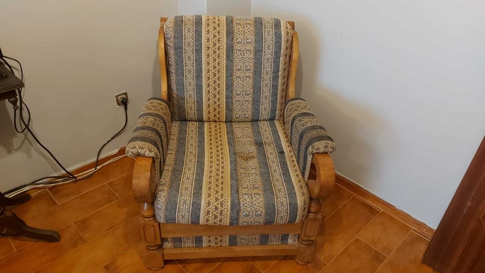 Sofá Cama 3 lugares 175x85x90 cm + 2 Cadeirões 2x 80x85x90 cm