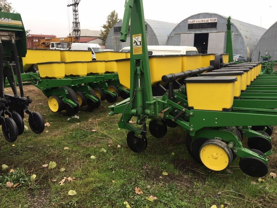 Сеялка пропашная John Deere 7000/7200 8/16рядн. из США в наличии