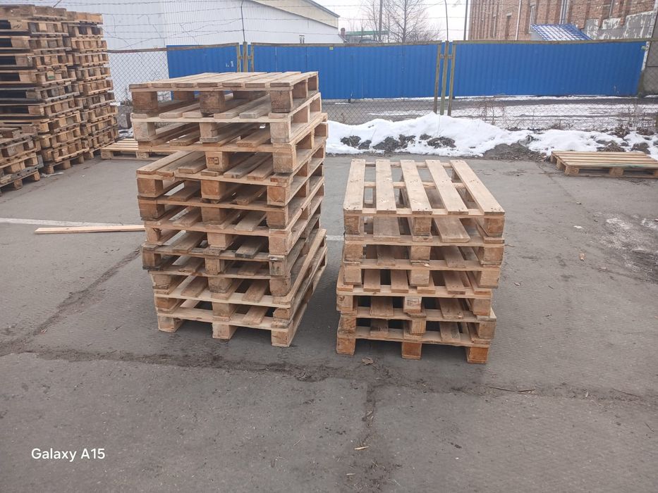 Піддони дерев'яні  б/в з доставкою Коростень