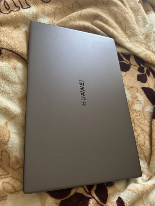 Huawei MateBook D15 (2021), Ryzen 5, 8/500, Windows 11, гарний стан