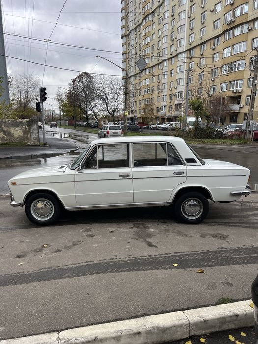 ВАЗ 2103 идеал Огонь !