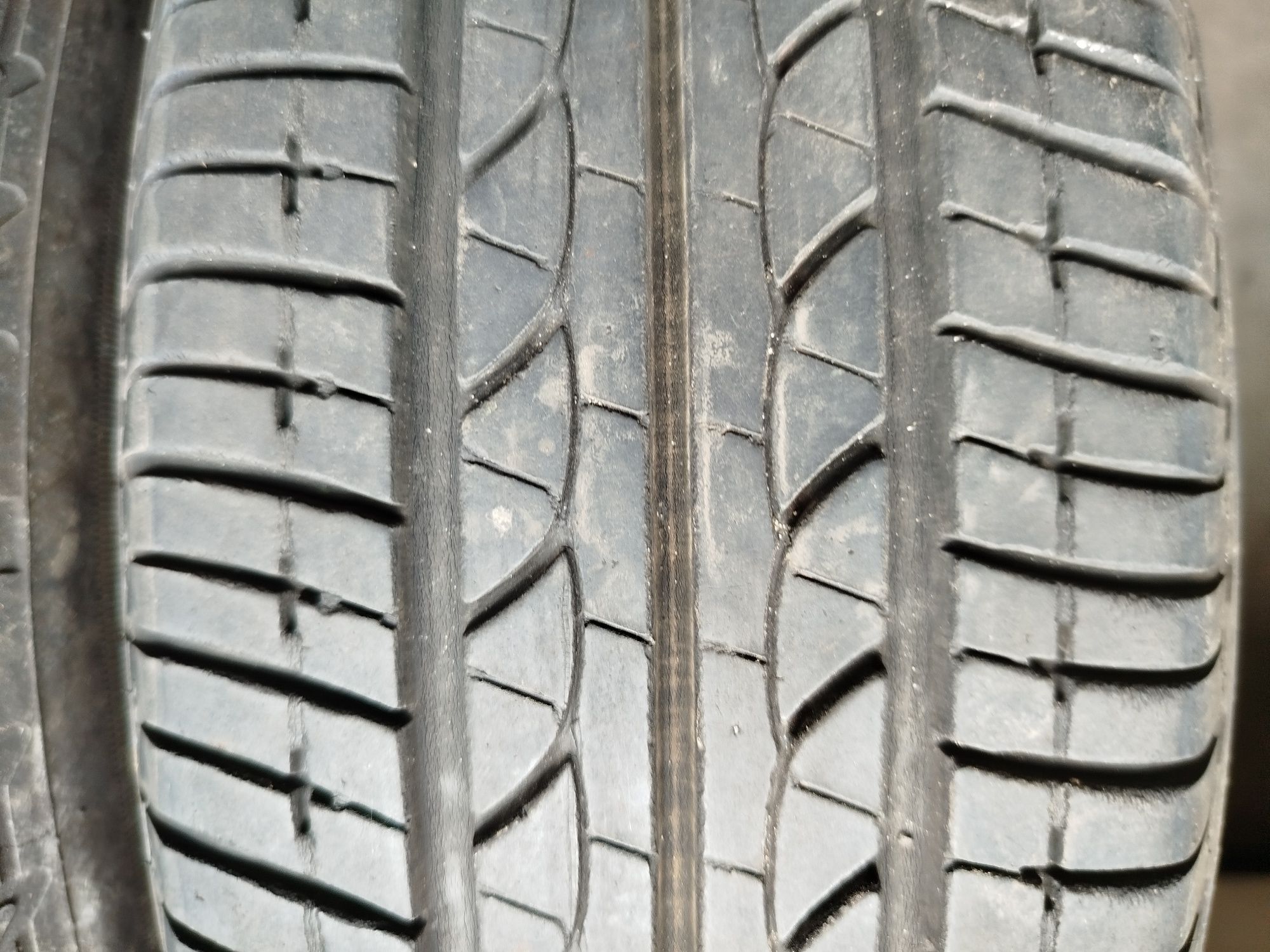 Opony letnie Bridgestone 165/70R14