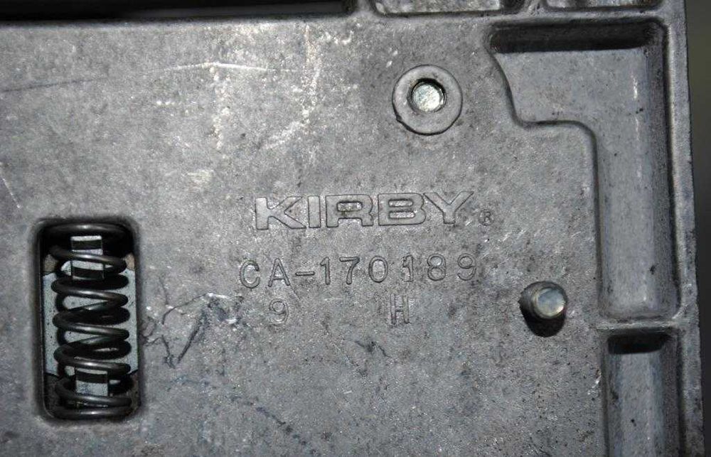 Запчастини на пилосос Kirby . Все як на фото, справне, без пошкодж