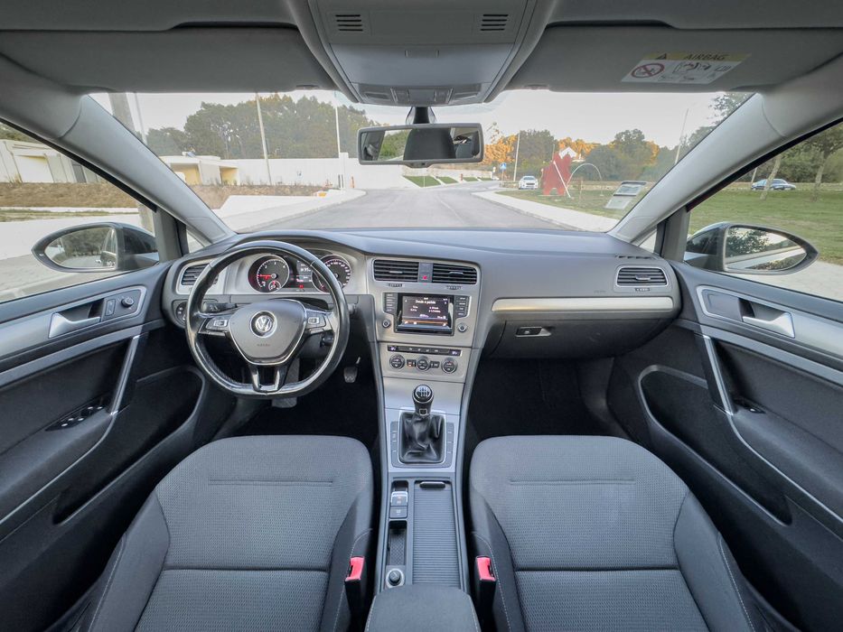 VW Golf 7 1.6Tdi Confortline - 2014