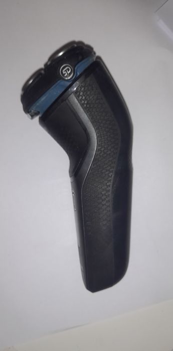 Duas máquinas de barbear