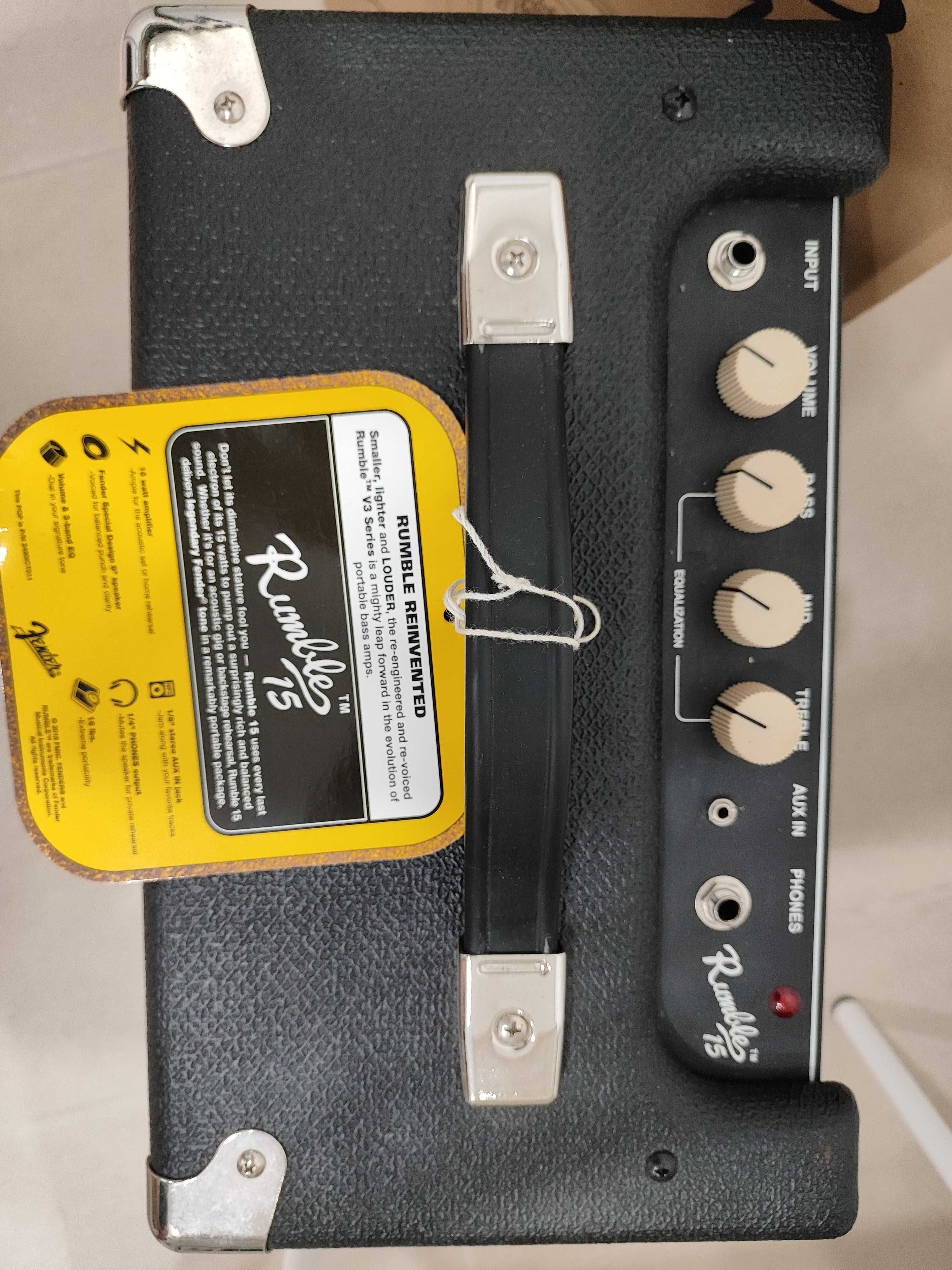 Fender Rumble 15 - Amp de Baixo