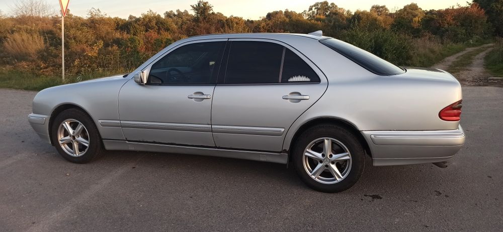 Мерседес-benz w210 4-matic 2000р