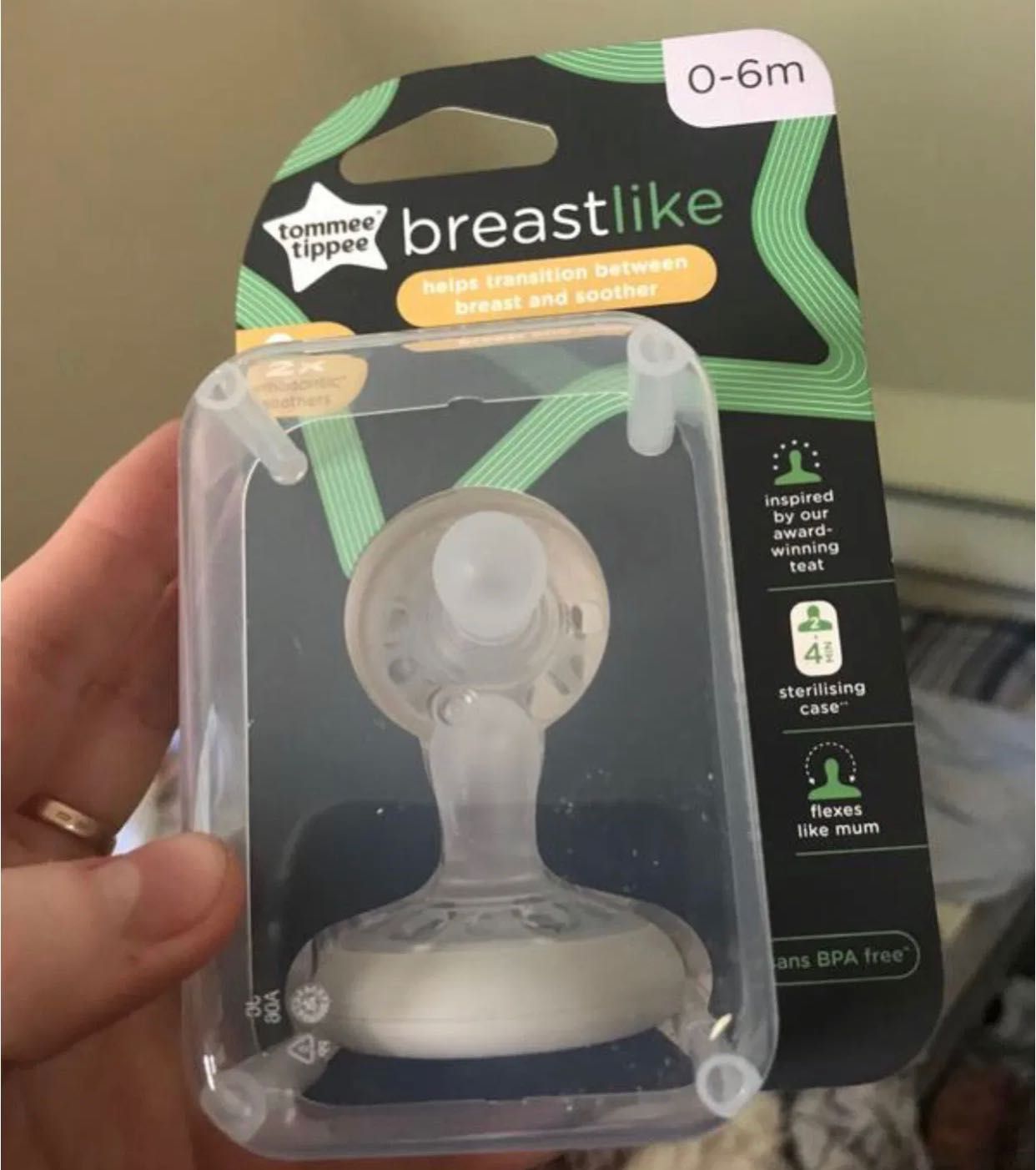 Нові пустушки 0-6 місяці Tommee Tippee