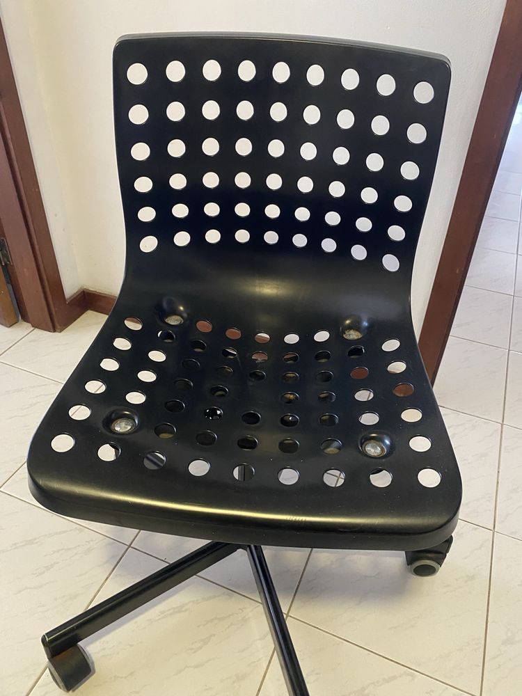 Cadeira giratoria ikea